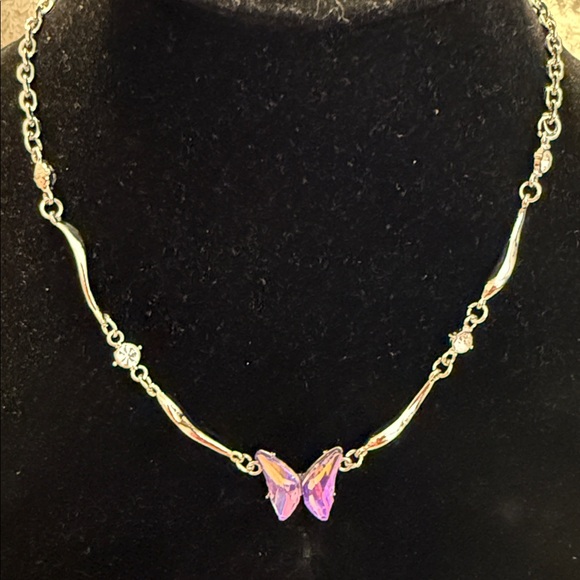 NWT Purple UV Butterfly Necklace & Earrings Set(Last Set) - Picture 5 of 6